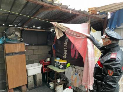 Extracomunitari vivevano nelle baracche pagando l'affitto a un italiano