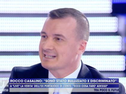 "Cosa penso di Renzi e Salvini". Adesso Casalino vuota il sacco