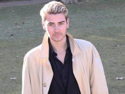 Cade dal quarto piano: morto uno studente. L'ipotesi terribile di un gioco alcolico