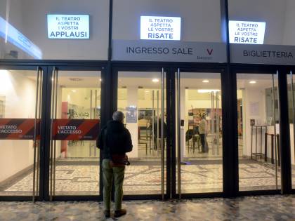I cinema verso la riapertura: ecco quale mascherina usare