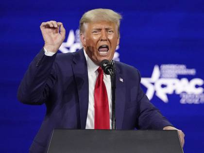 Trump zittito dai social apre la sua piattaforma: "Corrotti, la pagheranno"