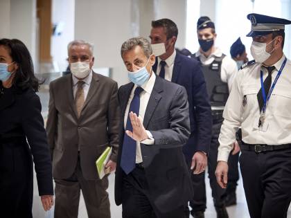 Sarkozy condannato a tre anni: "È colpevole di corruzione"