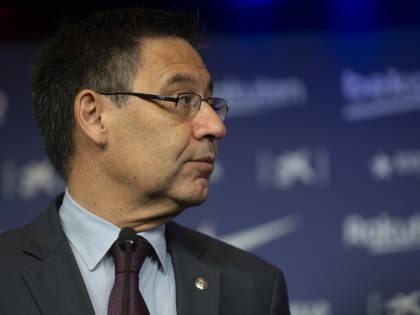 Fermato Bartomeu, l'ex presidente del Barça. "Faceva screditare sui social Messi e Piqué"