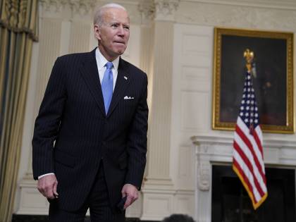 Biden, accuse e sanzioni. "Navalny fu avvelenato dagli 007 della Russia"