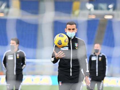 Un'altra gara fantasma. Lazio-Toro storia diversa. Calcio fermo alle parole