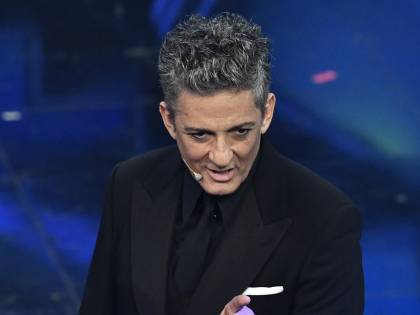 Sanremo, Fiorello punge il successore di Amadeus: "Auguro la platea piena di pubblico ma deve andare male"