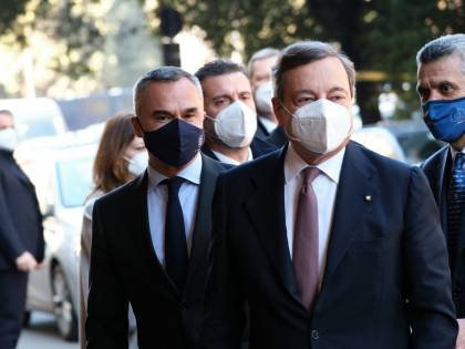 Aziende in pressing sul decreto Sostegni: venti miliardi di deficit per sieri e ristori