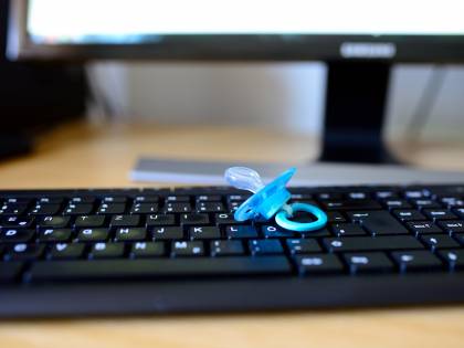 Per i genitori smart work, congedi e baby sitter