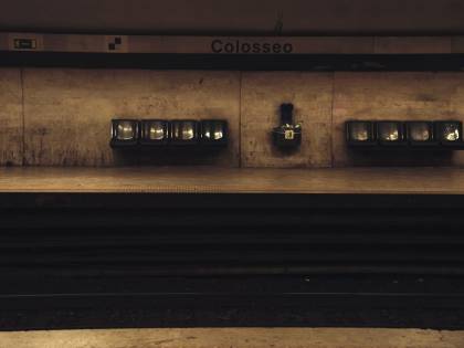La banda di rom minorenni incubo dei turisti in metro