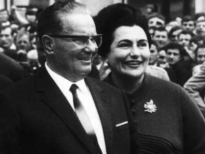 Pure la sinistra se ne accorge "Togliere le medaglie a Tito"