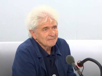 Francia, accoltellato alla gola regista Alain Francon
