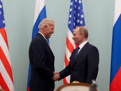 Biden sgancia la bomba su Putin: "È un assassino". La furia di Mosca