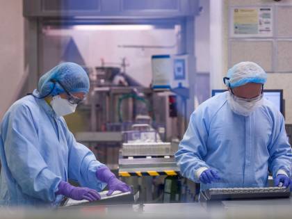 Nuovi anticorpi in arrivo: ecco i monoclonali "a doppia azione"