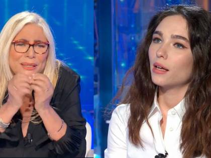 "Dove hai messo le t...?" Mara Venier imbarazza la De Angelis