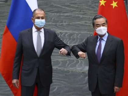 Su uiguri e diritti umani lite tra Occidente e Cina. Sanzioni e rappresaglie