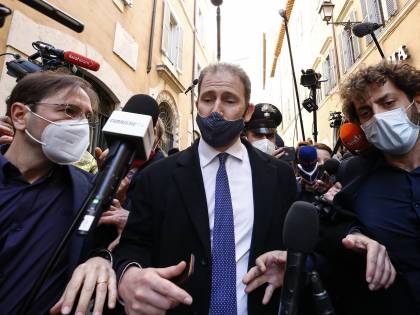 Rissa a tutto campo nel Movimento. Travaglio si schiera contro Casaleggio