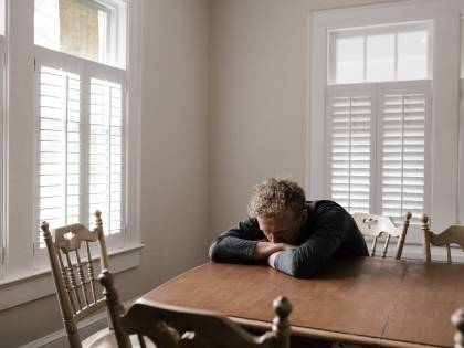 Depressione, dolori al torace e rischio ictus. Chi guarisce dal virus non esce dall'incubo