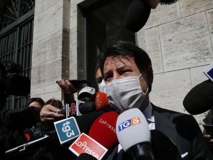 Conte al debutto tace sui due mandati