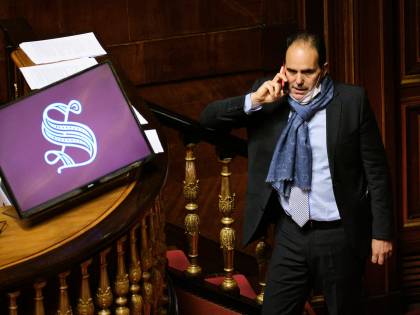 Così i senatori del Pd hanno calato il due di picche in faccia a Letta