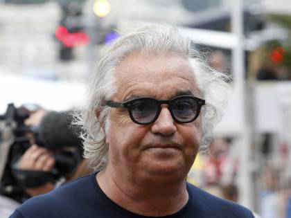 "Da 11 anni mi danno dell'evasore...": Briatore zittisce tutti