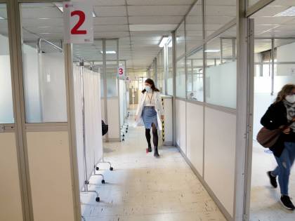 Bari, trema la sanità pugliese per legionella: chiusi reparti del Policlinico