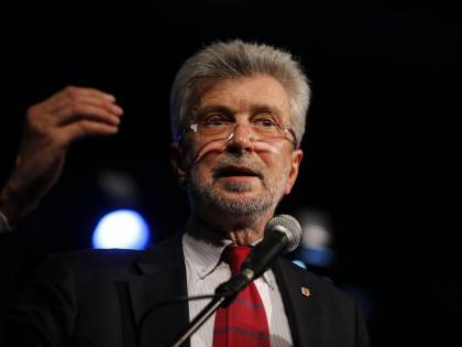L'ex ministro Damiano: "Renzi? È solo un opportunista. Da Salvini scelta di realismo"