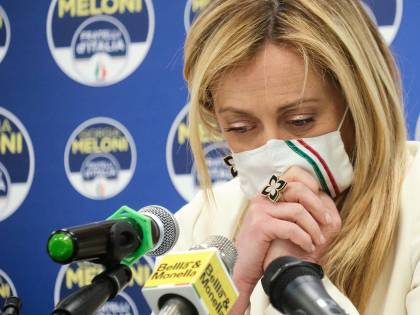 Arriva la "sentenza" per il prof che insultò la Meloni