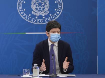 Marche, Veneto e Trento in arancio. Ma mezza Italia resta ancora rossa