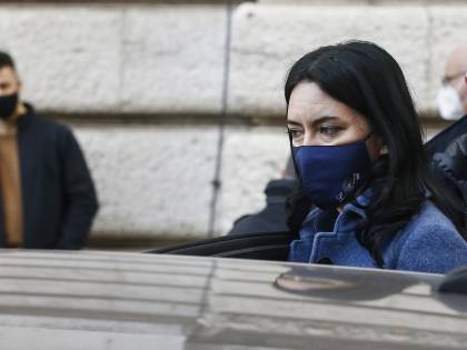 Caso Vespa, la Azzolina pretende le scuse: "Dal centrodestra silenzio assoluto"