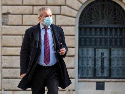 "Draghi fa come Conte". Borghi attacco: "La Lega deve votare contro la stretta"