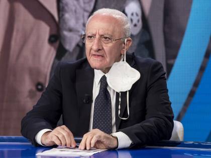Linea dura di Draghi contro la Campania: pronti a impugnare