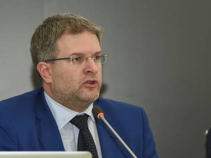 "Se ne fregano delle minoranze". La sinistra blocca la Giornata europea per la libertà religiosa