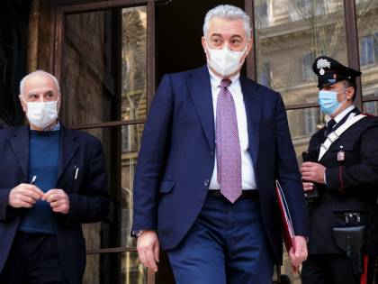 ReiThera, ecco il flop di Arcuri "Stanziati milioni per la sede ma pochi fondi per il vaccino"
