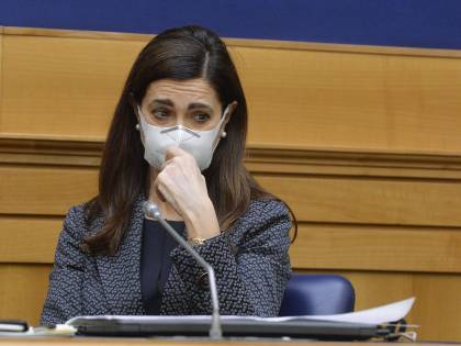 "Per 2mila euro? Ma siamo seri...". La Boldrini sprezzante sulla colf