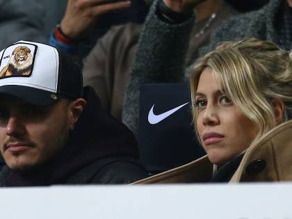 Mauro Icardi dà della "cagna" a Wanda Nara sui social (e lei non gradisce)