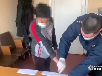 Ucraina, minorenni pestano a morte senzatetto. Non voleva chiedere l'elemosina per loro