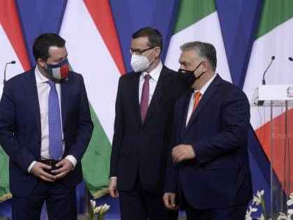 Salvini battezza l'alleanza per un "Nuovo Rinascimento sovranista"