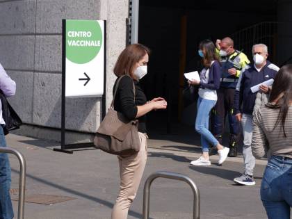 Rezza del Cts: "Terapie intensive piene ma siamo al giro di boa"