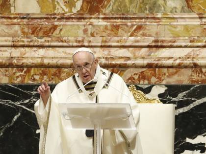 Il vaccino nella benedizione Urbi et Orbi del Papa: "La comunità internazionale si impegni per i Paesi poveri"