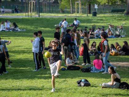 Attenti alle multe di Pasquetta: pic nic e primi bagni a rischio