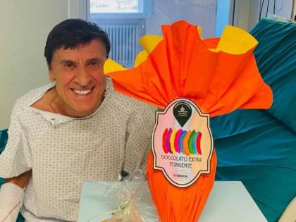 Gianni Morandi torna a casa. Dimesso dall’ospedale dopo le ustioni