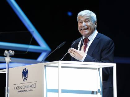 Il grido dei commercianti. "Basta assurdità, aiutateci"