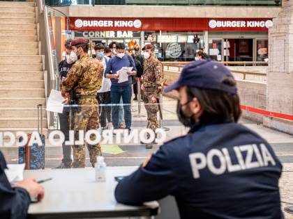 Trovato il virus sui mezzi pubblici: ecco a cosa dovete fare attenzione