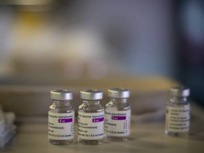Militare morto dopo il vaccino Astrazeneca, pm vola in Olanda: analisi sulle fiale