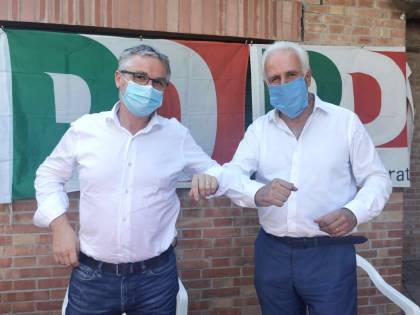 Toscana, l'assessore alla Sanità si salva ma sui vaccini viene commissariato