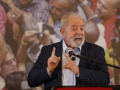 "Scusa compagno Napolitano". E Lula fa mea culpa su Battisti