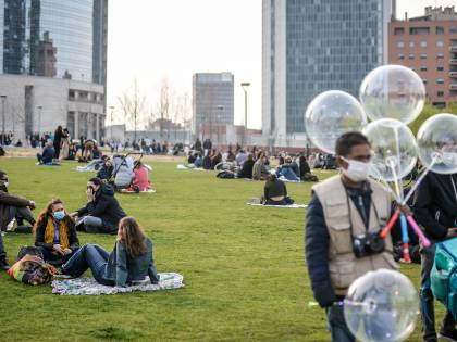 L'Italia arancione torna a respirare: "Apertura meditata o si torna indietro"