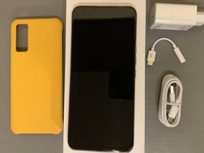 ZTE Axon 20 5G, la fotocamera è sotto il display