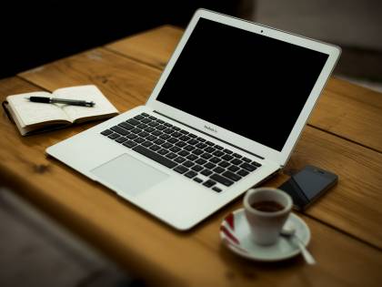 Lavorare da soli ma condividere la pausa caffè
