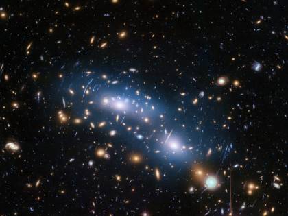Onde gravitazionali, l’universo e gli extraterrestri. A che serve la fisica teorica?